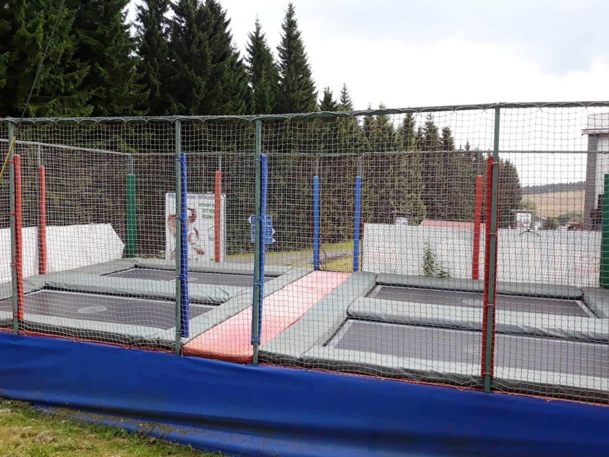Sportcentrum Klinovec Loučná pod Klínovcem Esterno foto